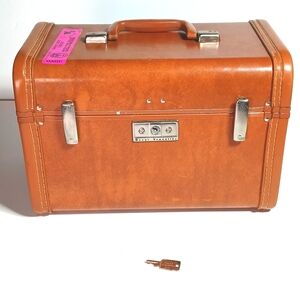 🧳 Vintage Royal Traveller Traveler Hard Brown Train Case Retro Mirror Key 60s